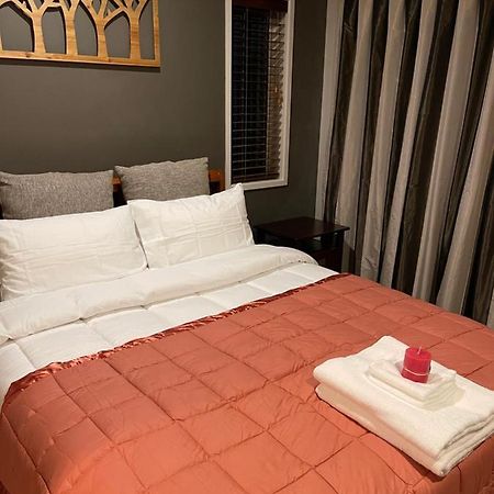 Ruth'S House Homestay Master Room With Private Shower And Toilet Окленд Екстер'єр фото