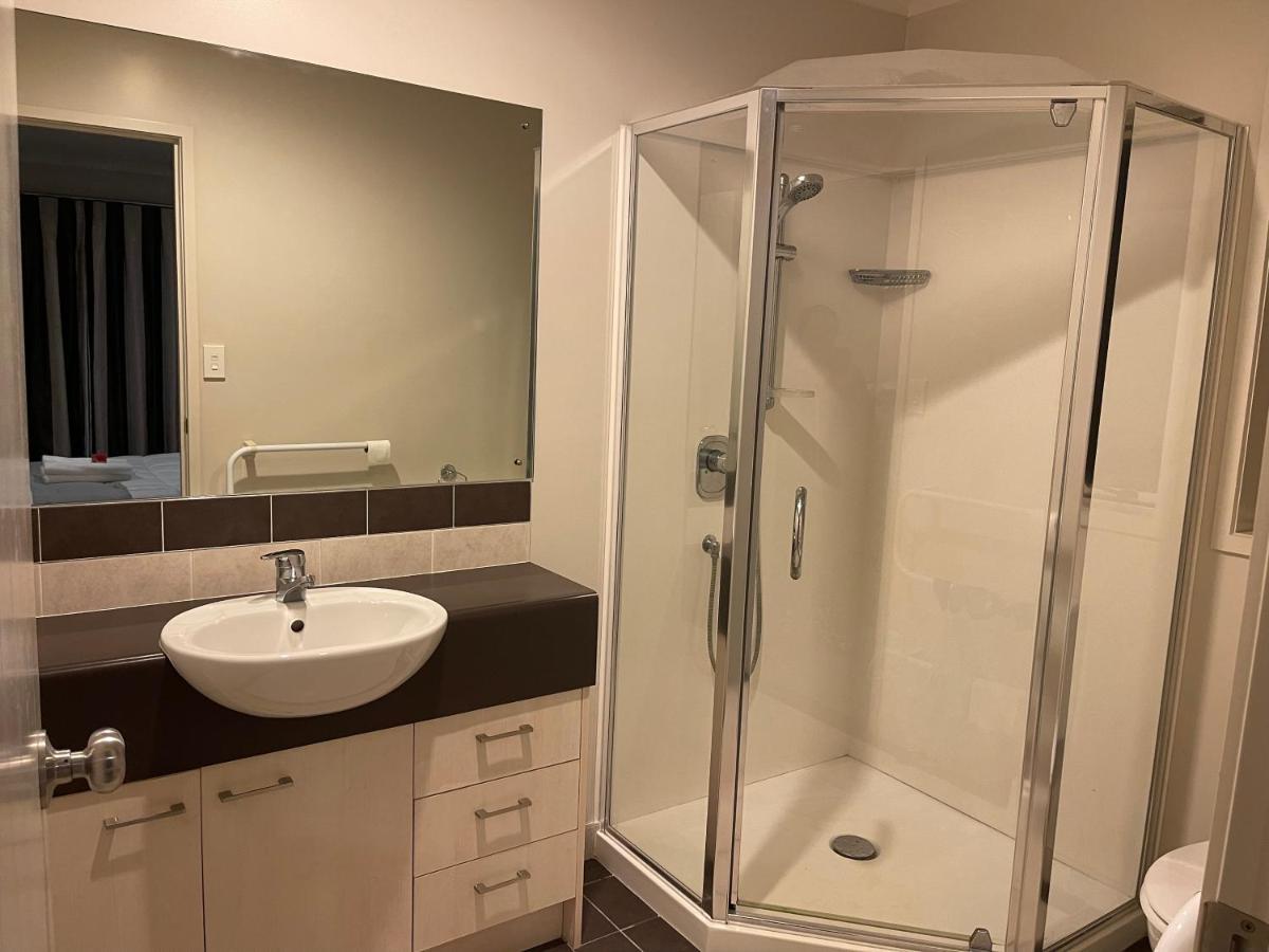 Ruth'S House Homestay Master Room With Private Shower And Toilet Окленд Екстер'єр фото