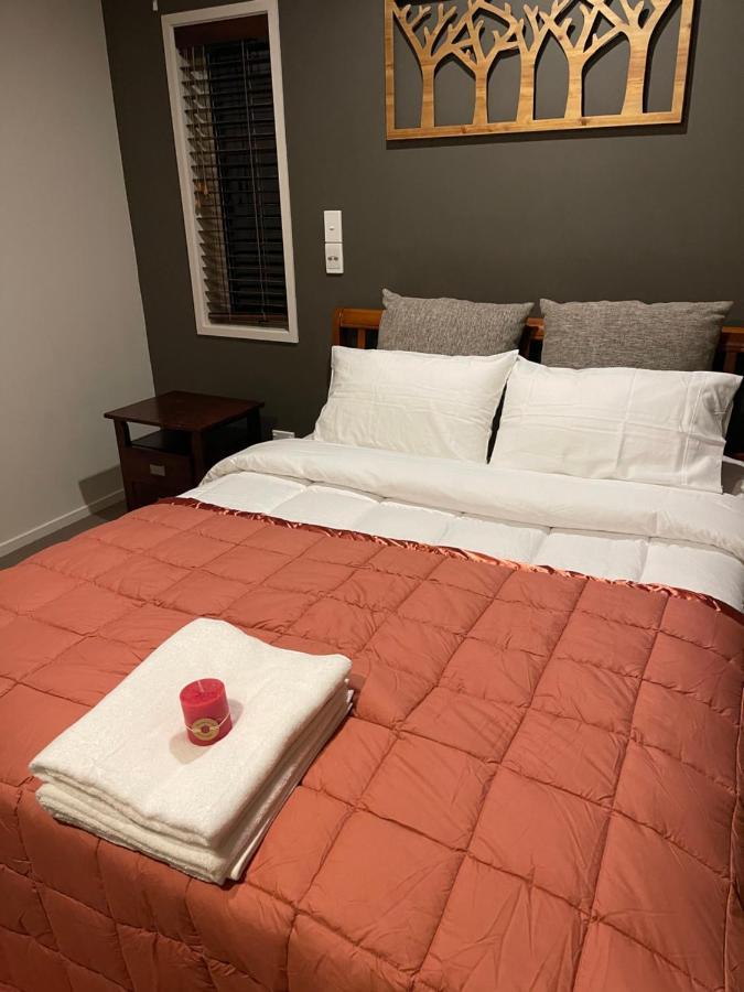 Ruth'S House Homestay Master Room With Private Shower And Toilet Окленд Екстер'єр фото